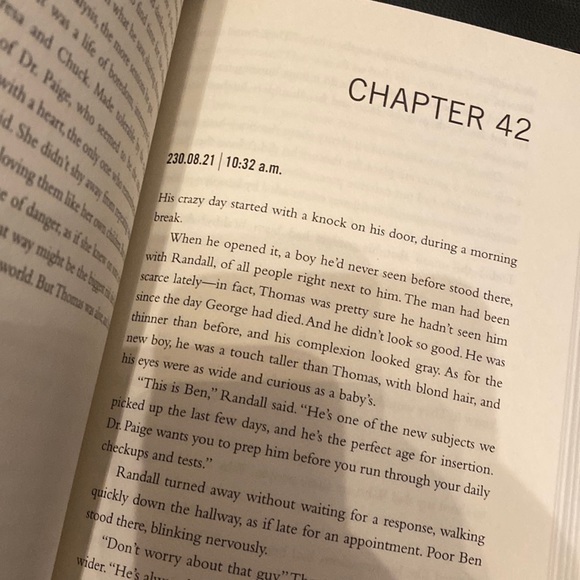 James Dashner- “The Maze Runner Series- The Fever Code” (Book 5)hardcover signed - Picture 5 of 6